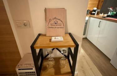 Peaceful Getaway with Pool & BBQ Area - Foto 13