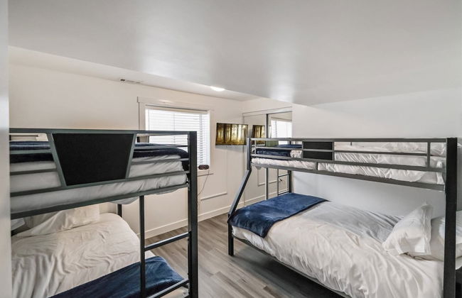 Last Call Never - Photo 34