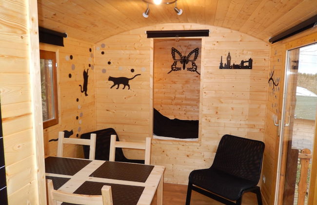 Charming Apartment in Sensenruth with Hot Tub - Photo 10