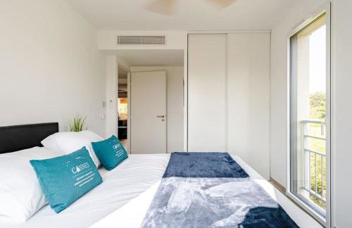 Newly Built Apartment with Pool, Walk to the Beach - Foto 16