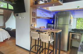 Linda Cabana com Vista Incrível nas Montanhas com Trilha, Cachoeira e Alexa - Photo 10