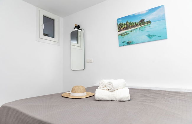 Depis Luxury Suites - Photo 29