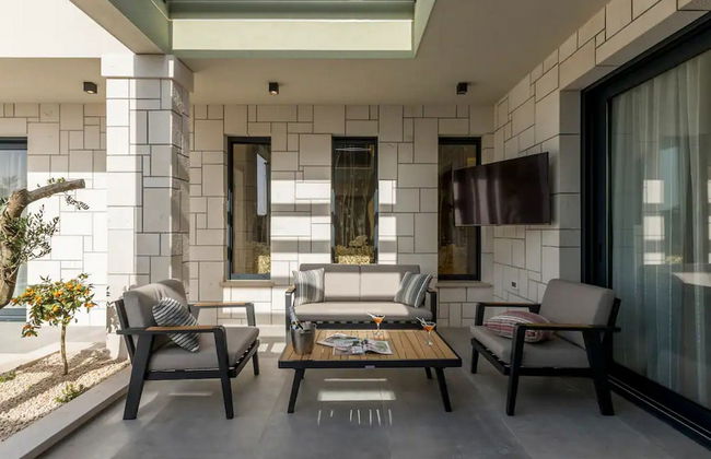 Sophisticated Oasis Residence Villa With Pool - Foto 32