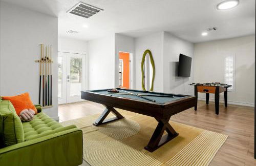 Lazy River Luxe 6 BR Sleeps 16 Pickleball Hot Tub - Foto 49