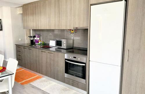 Cozy house in Castelo Branco, 60 m², city view balcony - Foto 5