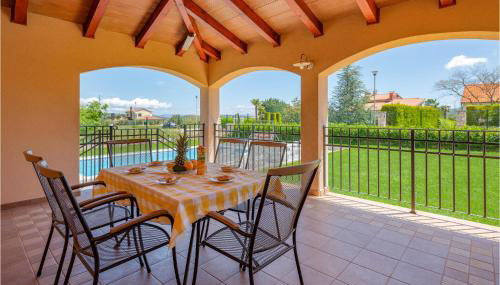 Beautiful Home In Labin - Photo 3