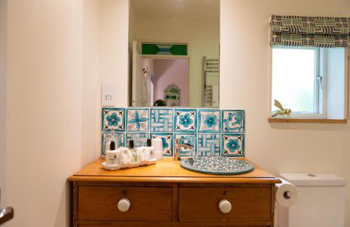 THE HYDE- secret hide away, near the beach. - Foto 19