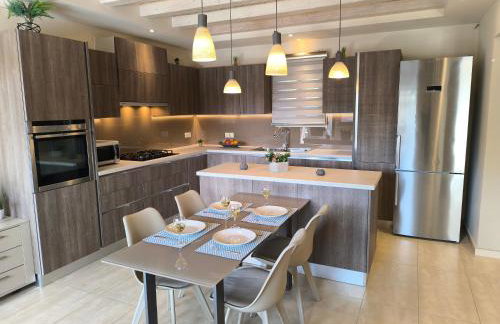 Luxury Villa Matzourana with Private Pool - Foto 39