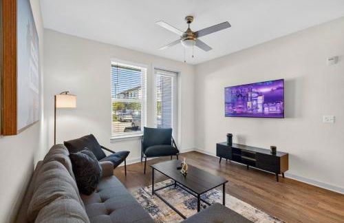 2 BR Apt |King Bed |Pool |Gym| Clse 2 Beach/Mayo - Foto 3