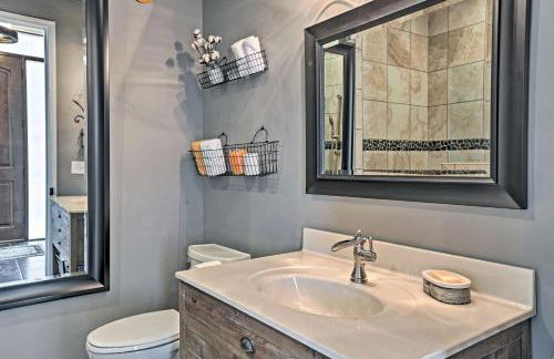 Ladera Wimberley Estate on 13 Acres with Hot Tub - Foto 17