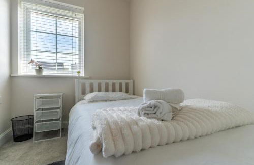 Walk to Liverpool Airport - Luxury Stay with EV Charge - Fast WiFi - Foto 54