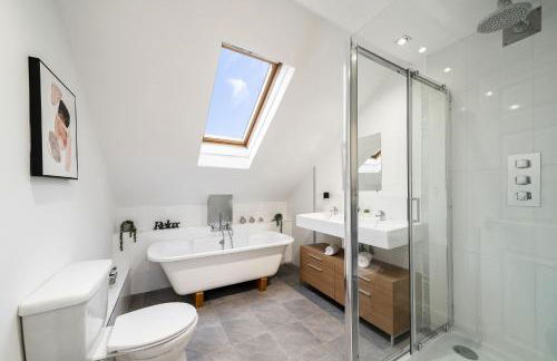 Serviced Apartment Near Glasgow Airport and Hospital with Free Parking Long Stays Available - Foto 22