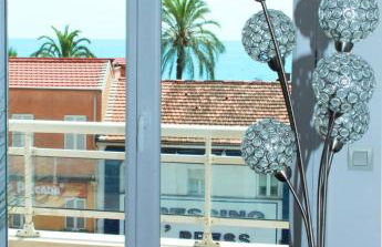 Comfy 2 min to Beach - AC - Photo 19