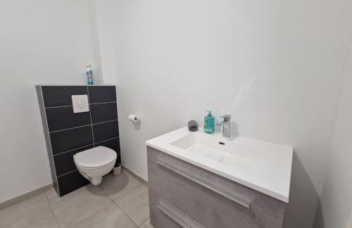 Le Lisbonne #Climatisation#Terrasse#Parking - Foto 9