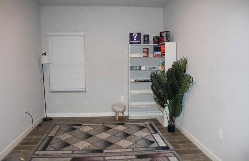 Modern Desert Retreat w AC & Mountain Views - Foto 3