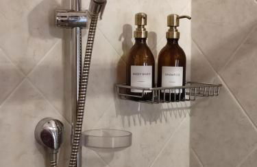 Dimora Fenni - Appartamento elegante nel cuore di Monte Isola con Wi-Fi e aria condizionata - Foto 18