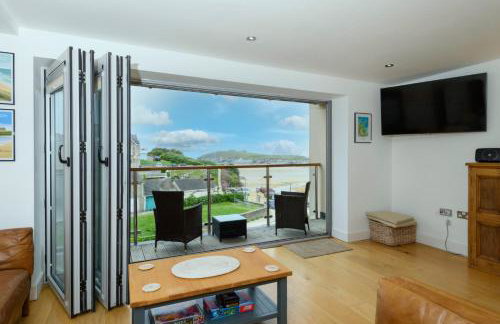 The Beach House & Porth Sands Apartments - Photo 74