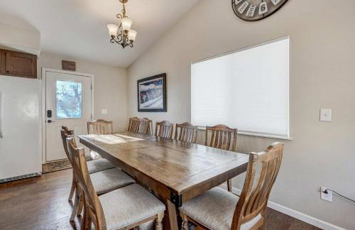 Cresthaven Hall 2 Mins to UCCS Family Fun & BBQ - Foto 14