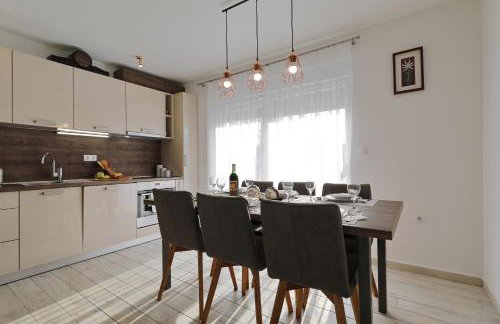 Holiday Home Hrast - Photo 5