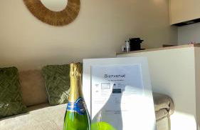 Proche St Tropez refait à neuf bord de plage et piscine - Foto 16