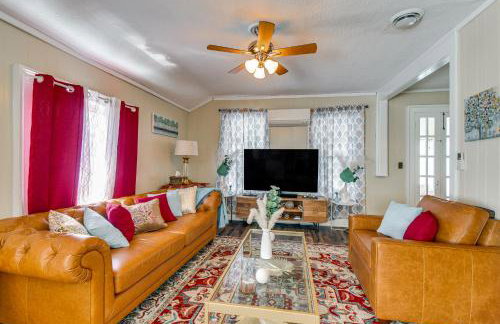 Walk to Lake Ontario and Parks! Lovely Apartment - Foto 1