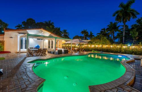 Coastal Paradise Retreat - Mini Golf, 4 Bedrooms, Game Room, Htd Pool, BBQ Fire Pit - Foto 5