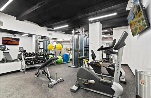 UWS 1BR w Gym Doorman nr Riverside Park NYC-511 - Foto 15