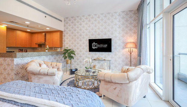Elite LUX Holiday Homes - Bay Square Luxury Studio in Business Bay Dubai - Foto 2, Habitación