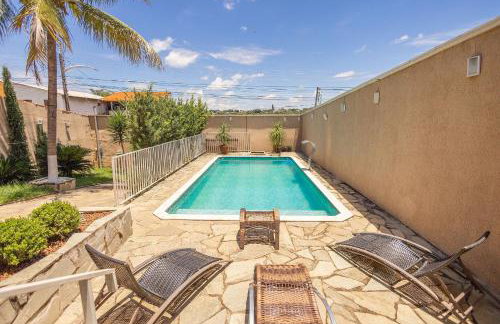 Casa 4 Quartos c/ Varanda Gourmet e Piscina - Foto 3