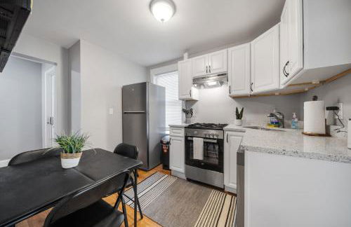 4BR1BTH South Boston Apt perfect for commutes - Foto 12