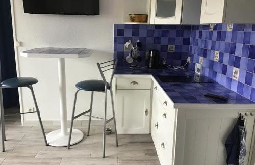 Studio et parking à 300m de la plage de Fréjus - Foto 5