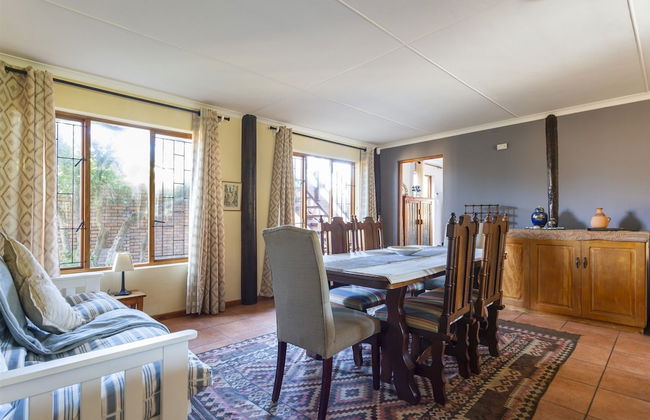 Experience Nature at Brenton on Sea With Breakers Dolphins and Whales - Foto 19