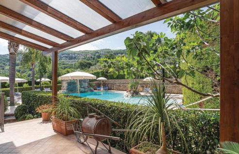 Lovely Apartment In Laureana Cilento Sa - Foto 11