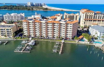 Luxury 5 Star Waterfront Condo 3 Bdr 2 Bath Pool Hot-Tub Panoramic Gulf and Intracoastal Waterway Views - Photo 2