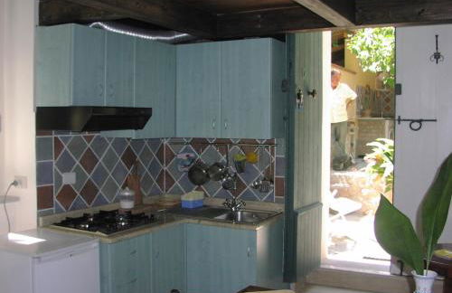 Villino with Garden - Photo 16