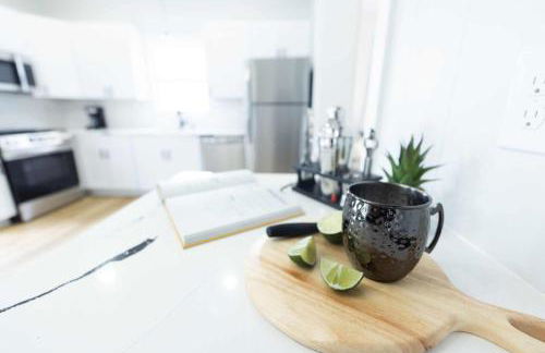 Jennifer's Stylish & Modern Broadway Getaway - Foto 6