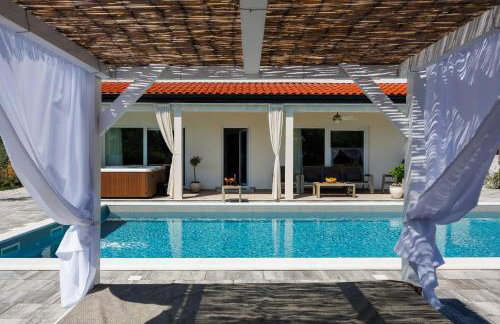 Villa Valentina - Luxurious holiday for 9 people with xxl pool and whirpool - Foto 16