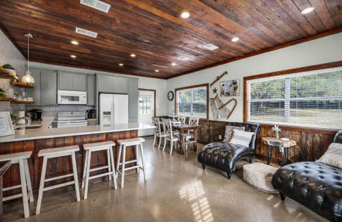 River Access Firepit BBQ Sleeps 12 - Foto 27