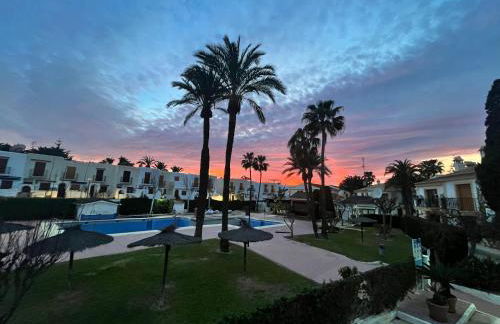 Casa Brisa Vera Costa con piscina abierta todo el año - Foto 23