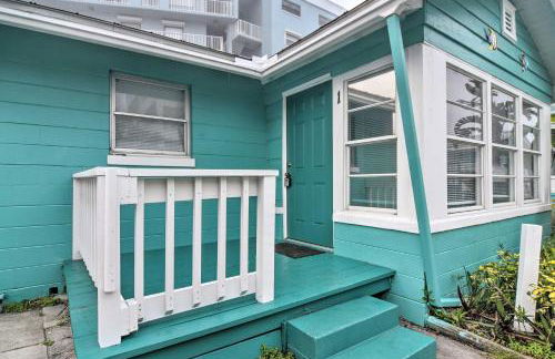 Sun-Soaked Coastal Hideaway - Steps to Beach! - Foto 22