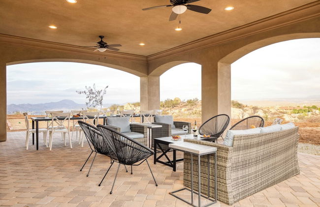 Malbec by Avantstay Incredible Estate w/ Panoramic Views & Bocce Ball Court! - Photo 43