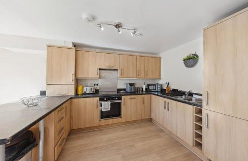 Cosy Retreat in Ashford city centre with Hot tub - Foto 11