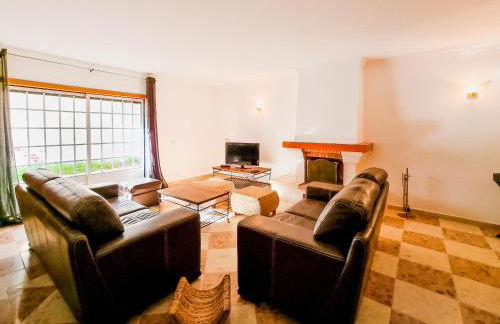 FLH Quinta das Salinas Triplex with Balcony - Photo 1