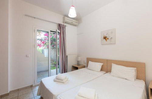 7 bedroom villa with pool, 700m from the beach! - Foto 33