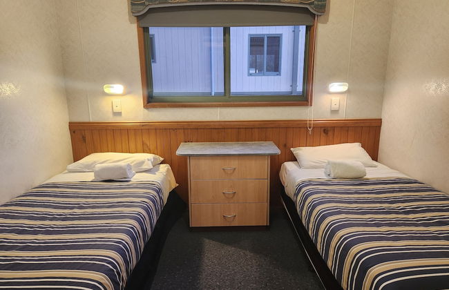 Eden Gateway Holiday Park - Photo 11