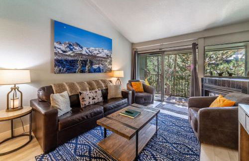 Guest Favorite Spacious Remodeled 2 Bdrm 2 Ba Mountain Views - Photo 7
