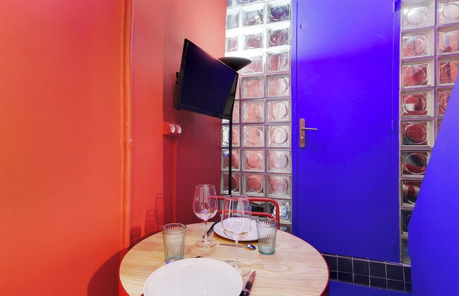 Cosy, Colourful Studio for 2 - Heart of "marais" - Foto 7