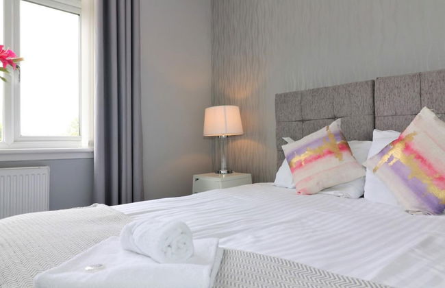 Carfin House - Motherwell - Photo 9