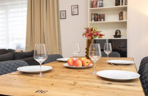 Stadthaus mit 2 Schlafzimmern & Wohnzimmer mit Kamin - Kostenloser Privat-Parkplatz auf dem Grundstück - Foto 3