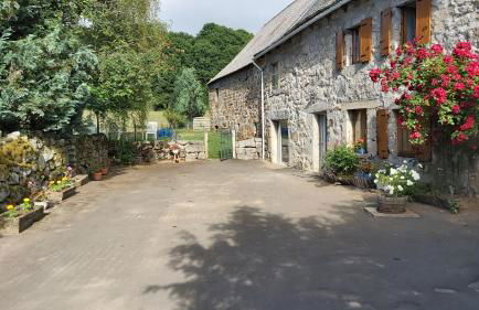 maison individuelle au calme sur l'Aubrac - Foto 3